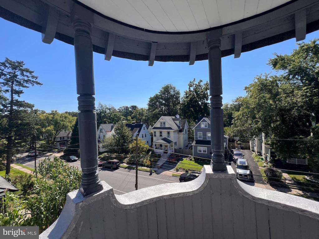 59 W GREENWOOD AVENUE