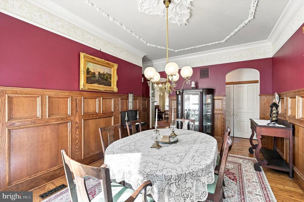 59 W GREENWOOD AVENUE