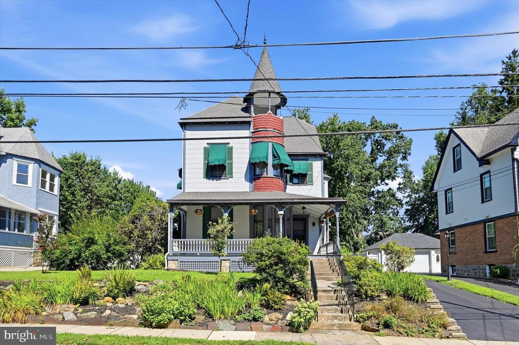 59 W GREENWOOD AVENUE