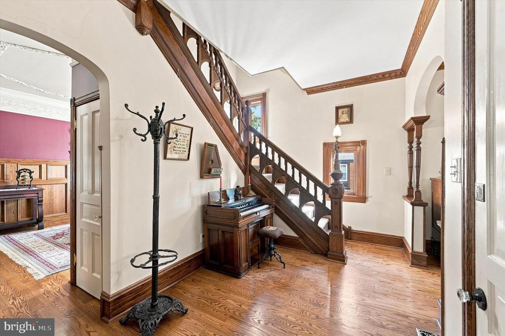 59 W GREENWOOD AVENUE