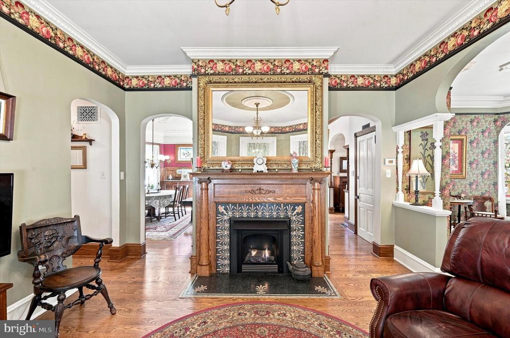 59 W GREENWOOD AVENUE