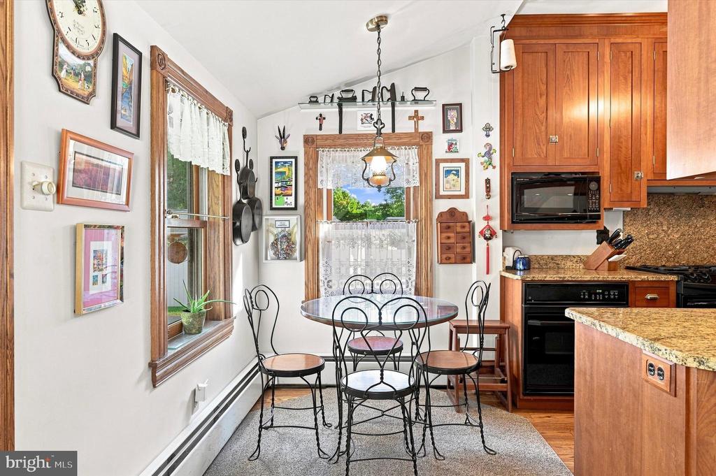59 W GREENWOOD AVENUE
