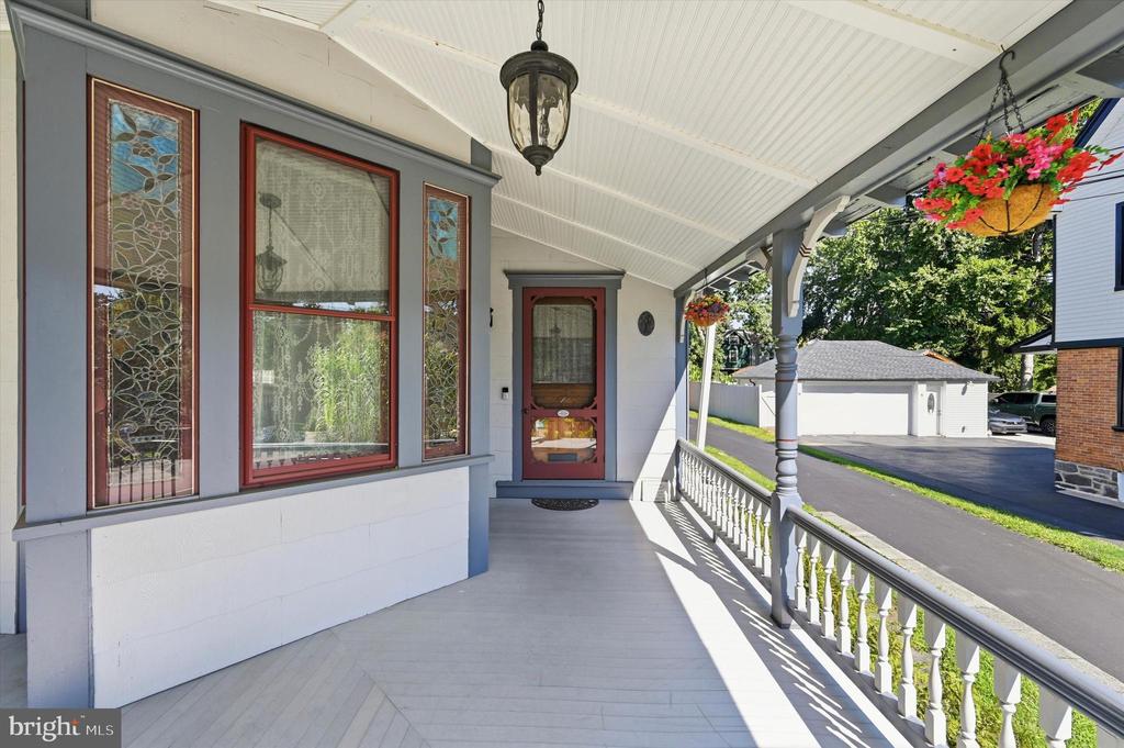 59 W GREENWOOD AVENUE