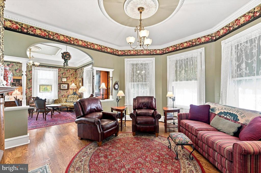 59 W GREENWOOD AVENUE