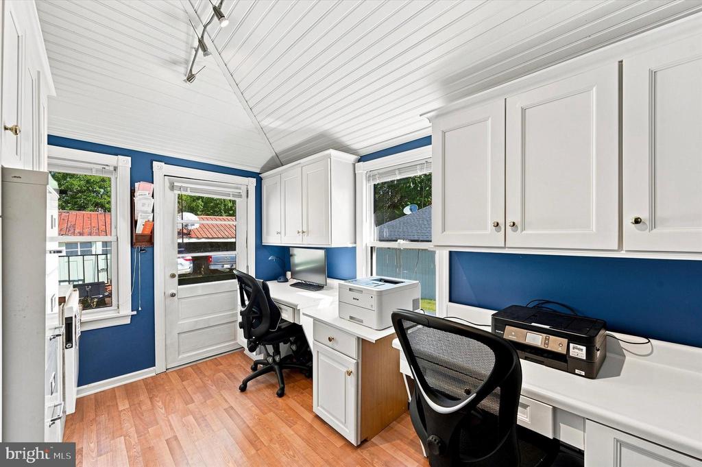 59 W GREENWOOD AVENUE
