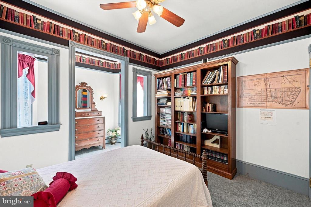 59 W GREENWOOD AVENUE