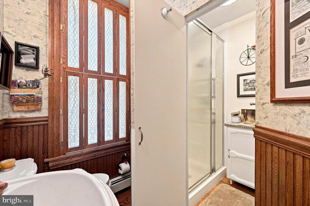 59 W GREENWOOD AVENUE