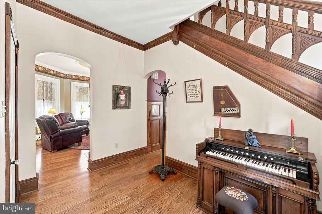 59 W GREENWOOD AVENUE