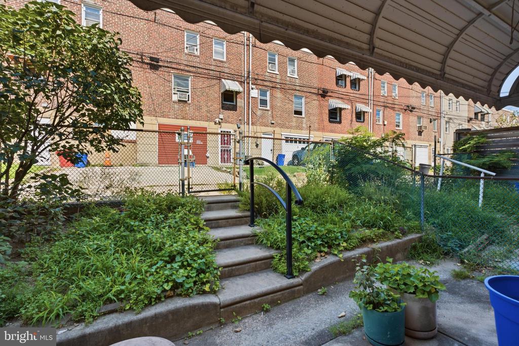 258 HAMPDEN ROAD