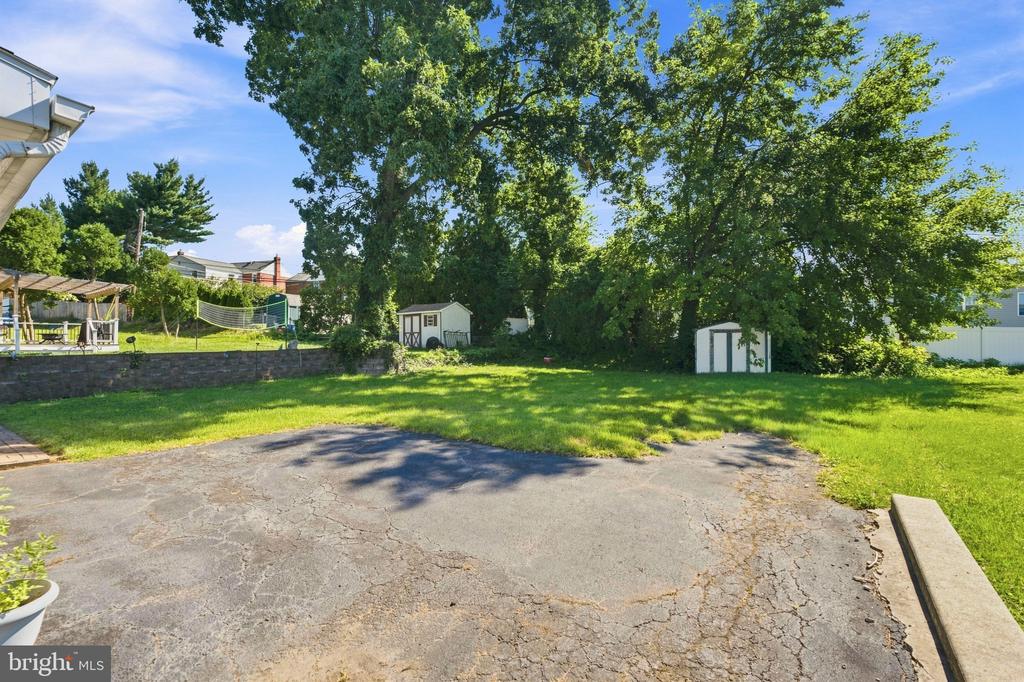 75 5TH AVENUE