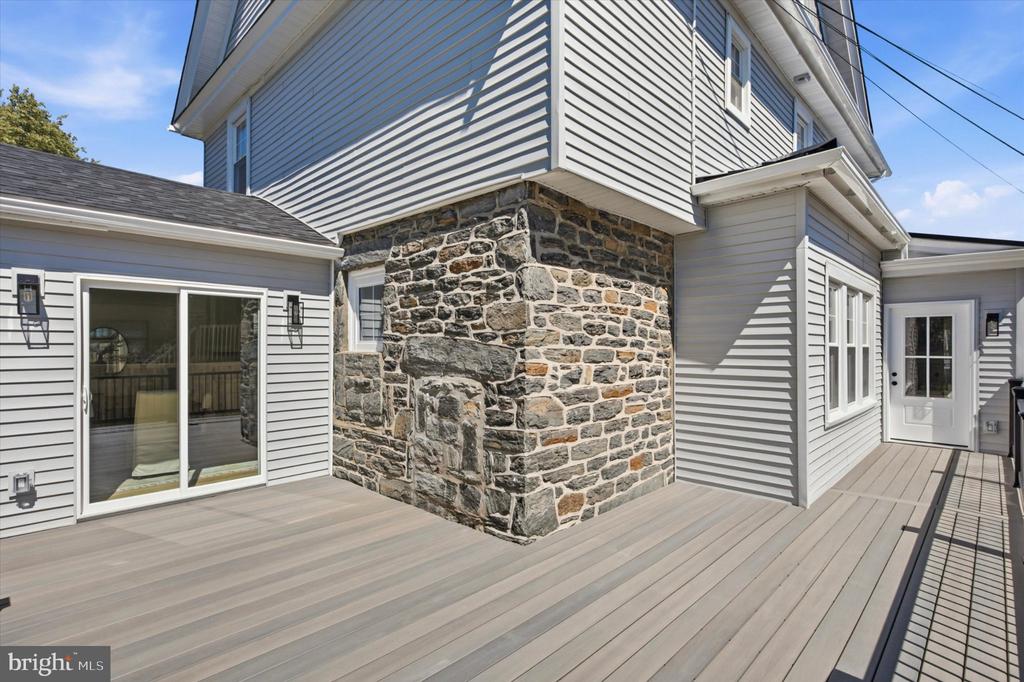 1216 DARBY ROAD