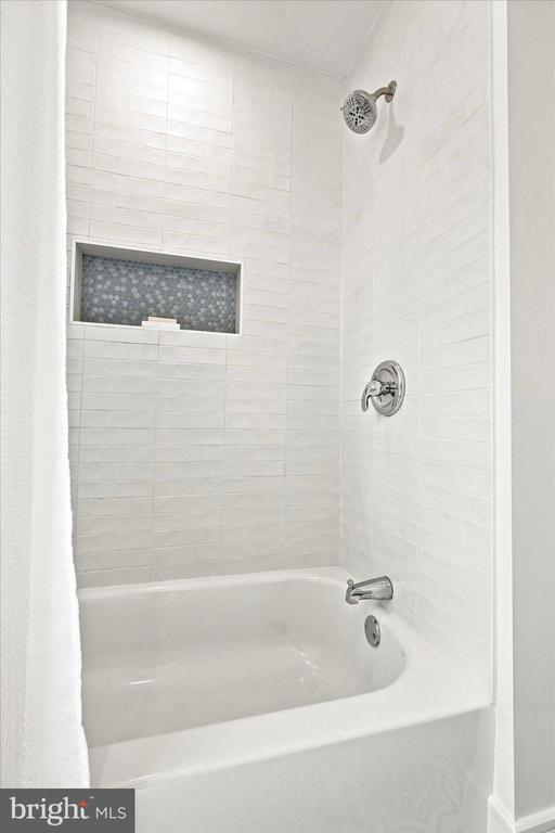 1216 DARBY ROAD