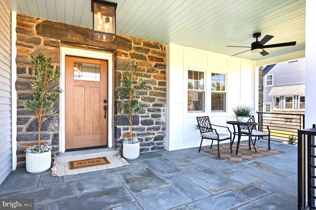 1216 DARBY ROAD