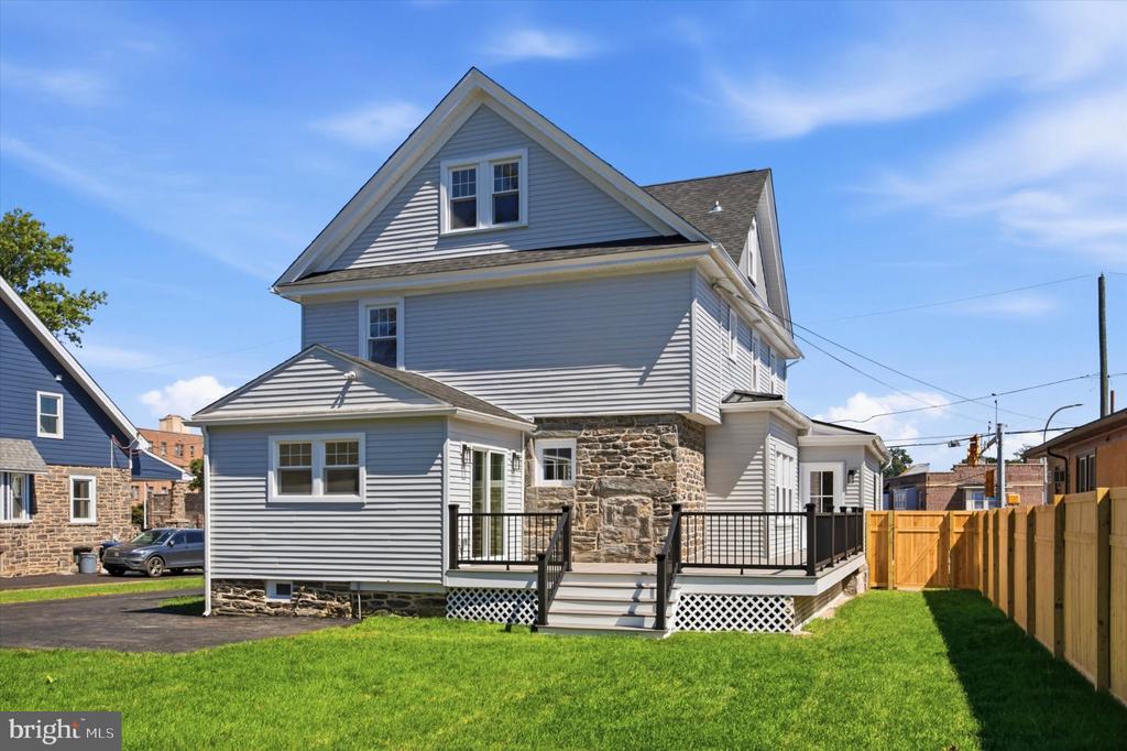 1216 DARBY ROAD