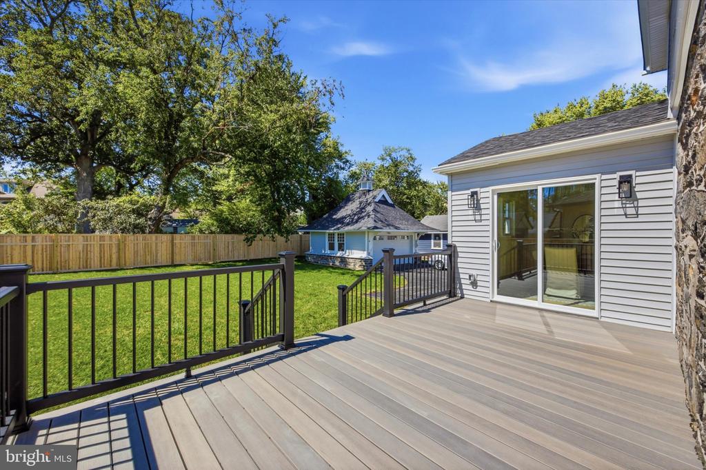 1216 DARBY ROAD