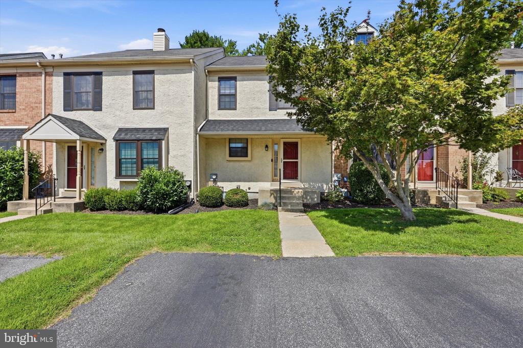 372 SCOLA ROAD