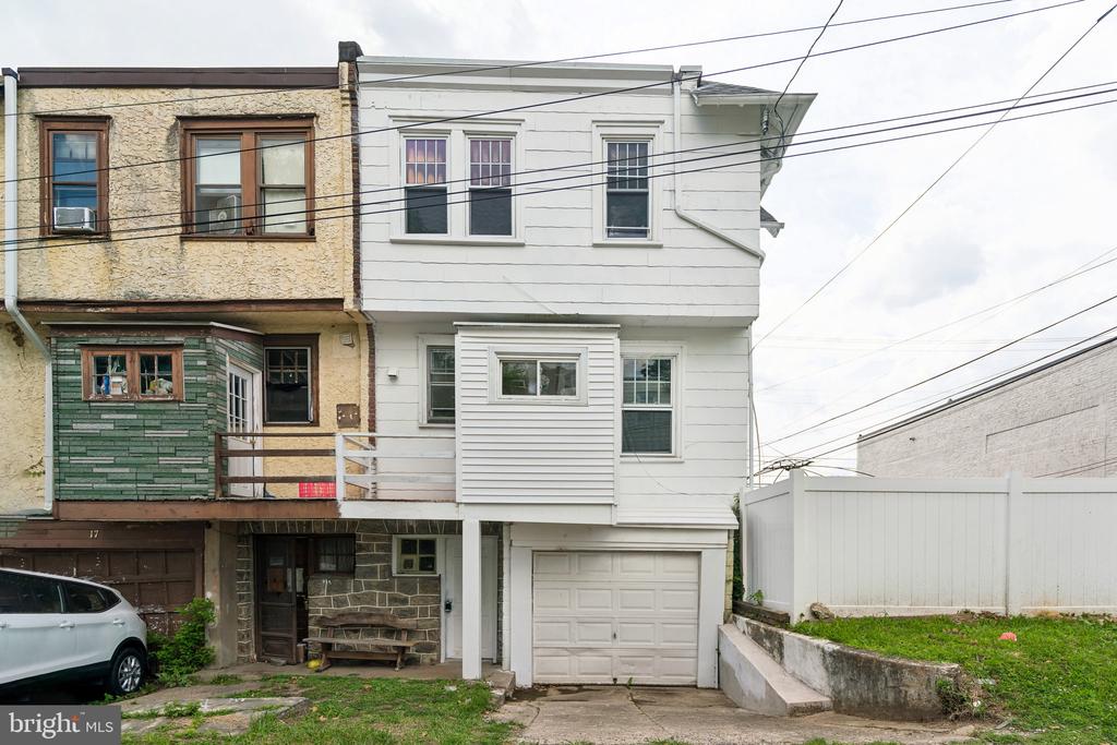 15 S WYCOMBE AVENUE
