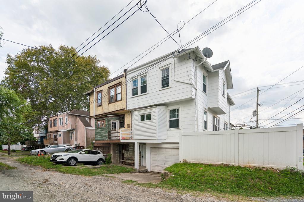 15 S WYCOMBE AVENUE