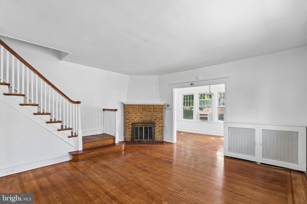 15 S WYCOMBE AVENUE