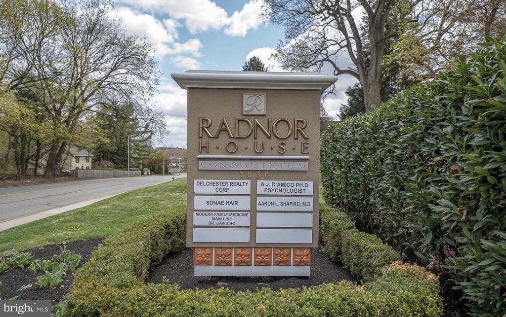 1030 LANCASTER AVENUE Unit: 402
