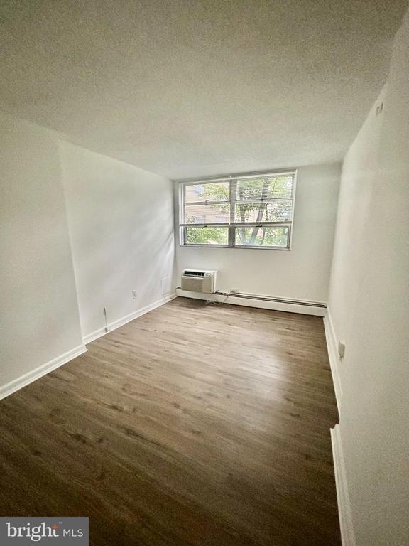1030 LANCASTER AVENUE Unit: 402