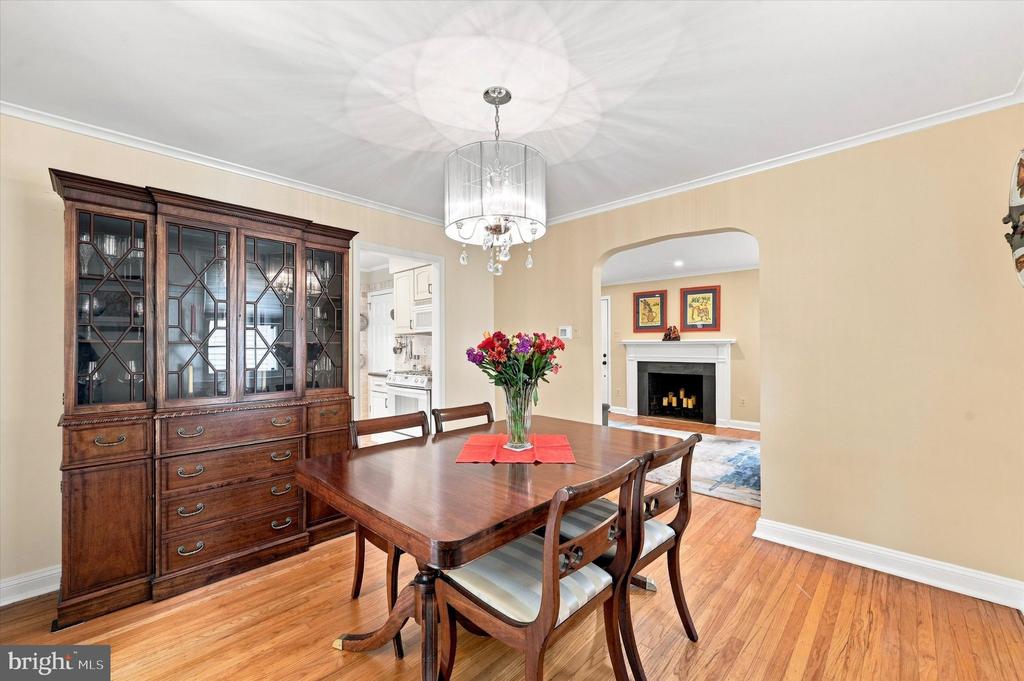 203 WALNUT HILL LANE