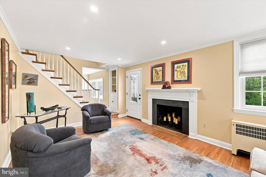 203 WALNUT HILL LANE