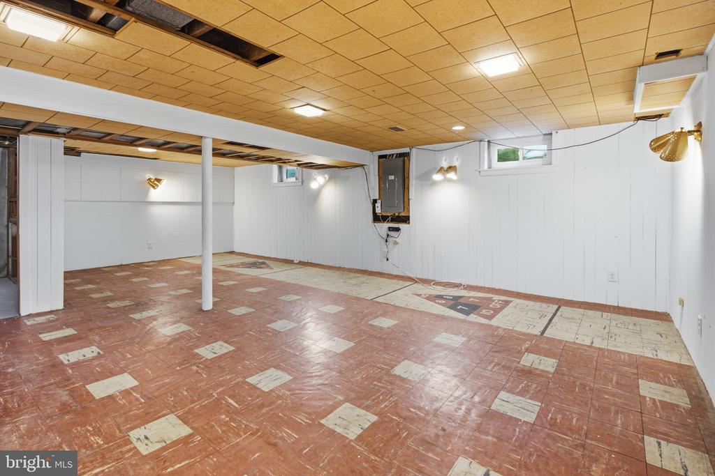 135 ROCKWOOD DRIVE
