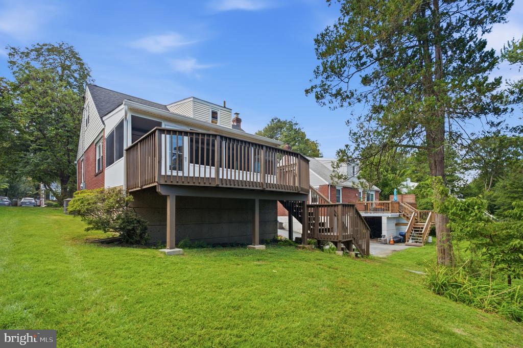 135 ROCKWOOD DRIVE