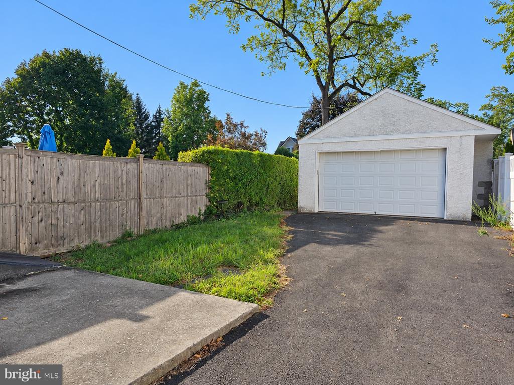 130 EACHUS AVENUE