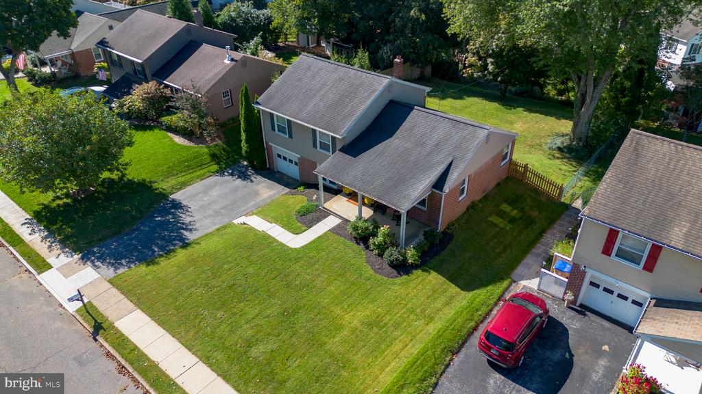 720 WISTERIA DRIVE