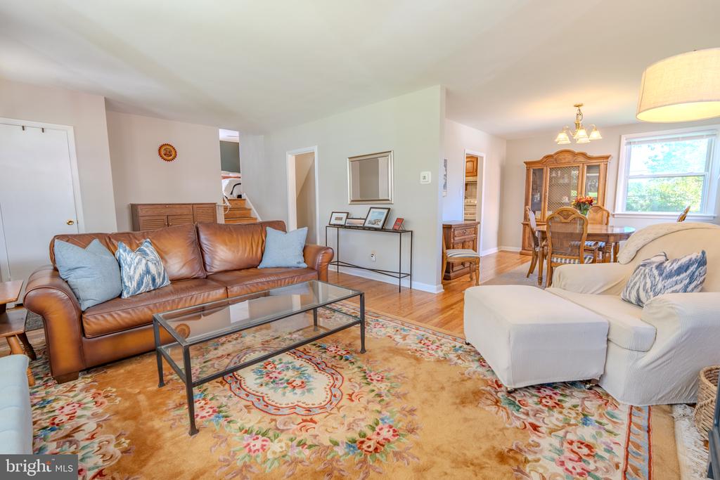 720 WISTERIA DRIVE