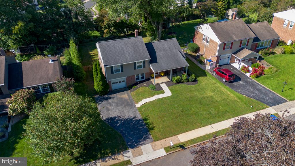 720 WISTERIA DRIVE