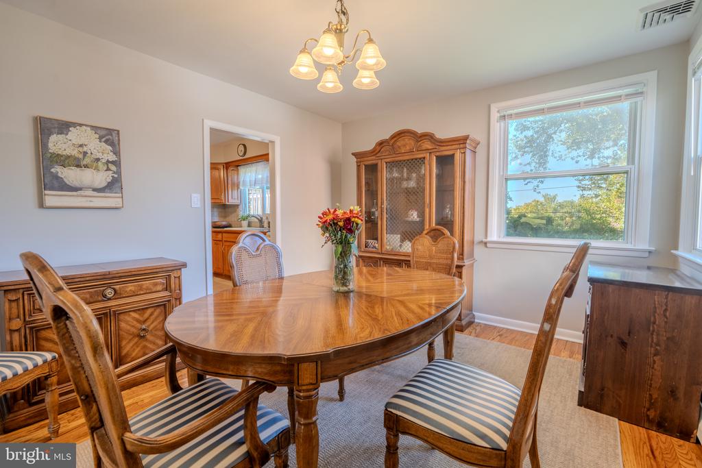 720 WISTERIA DRIVE