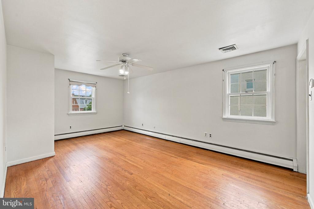 1411 DORCHESTER ROAD