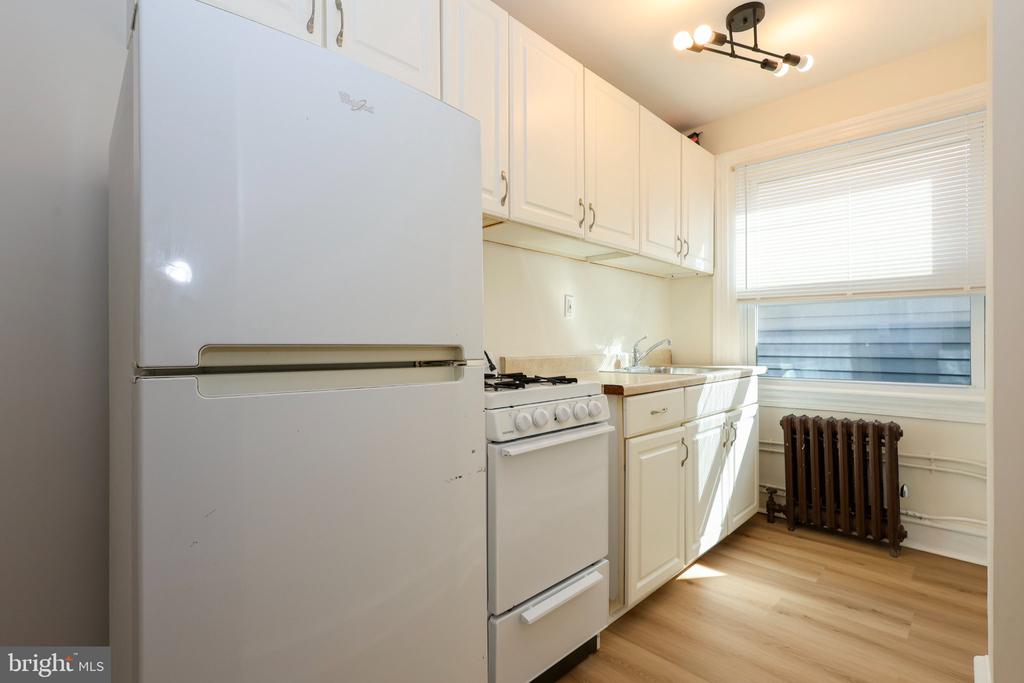 105 S WAYNE AVENUE Unit: 2ND FLOOR
