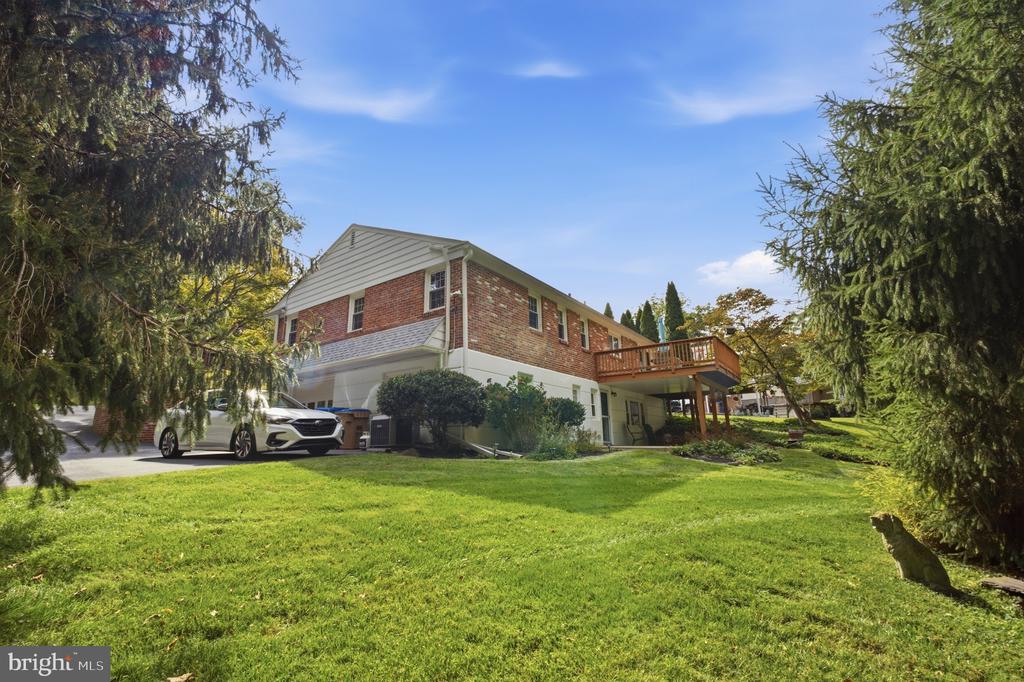 144 BROOKSIDE ROAD