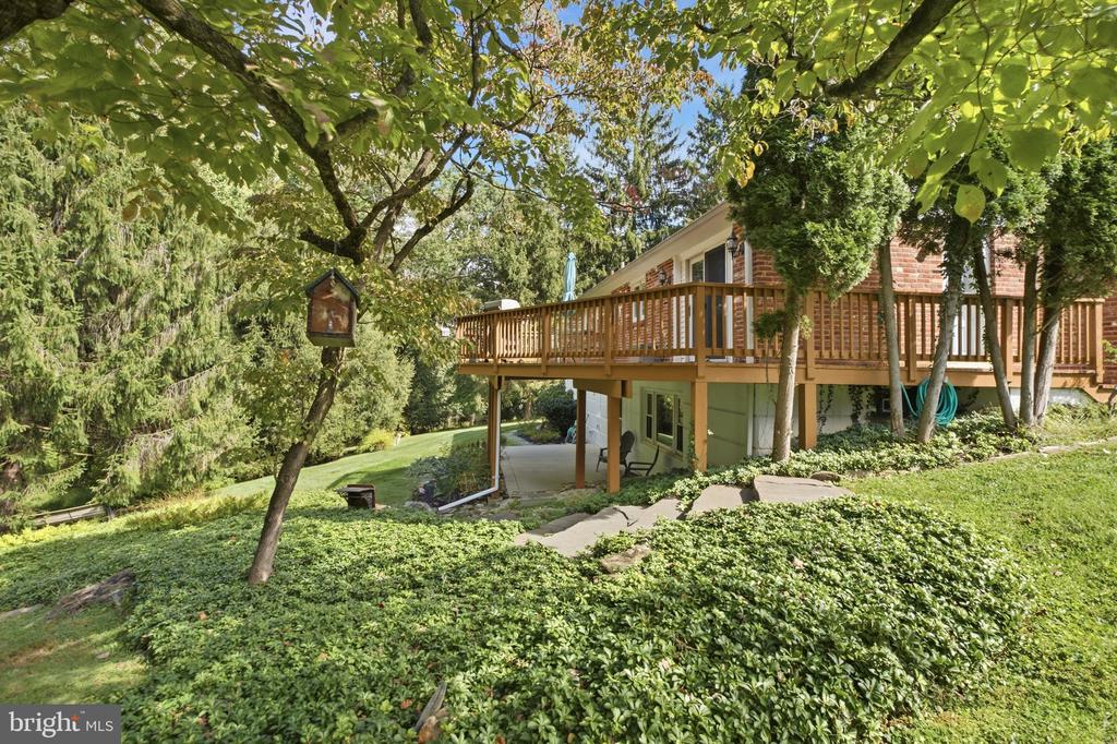 144 BROOKSIDE ROAD