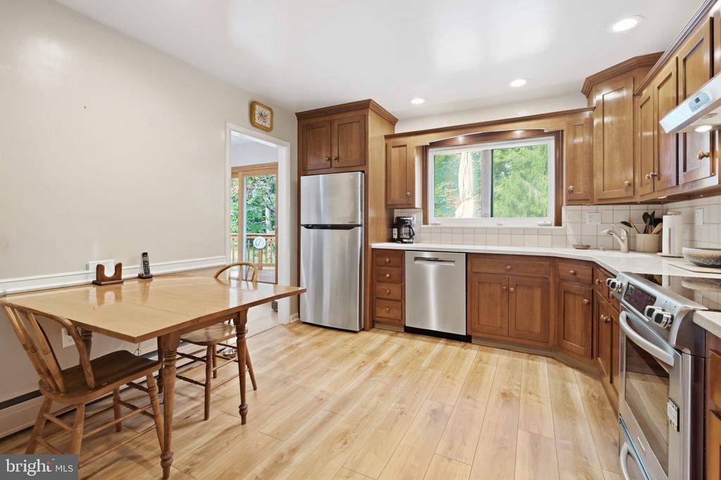144 BROOKSIDE ROAD