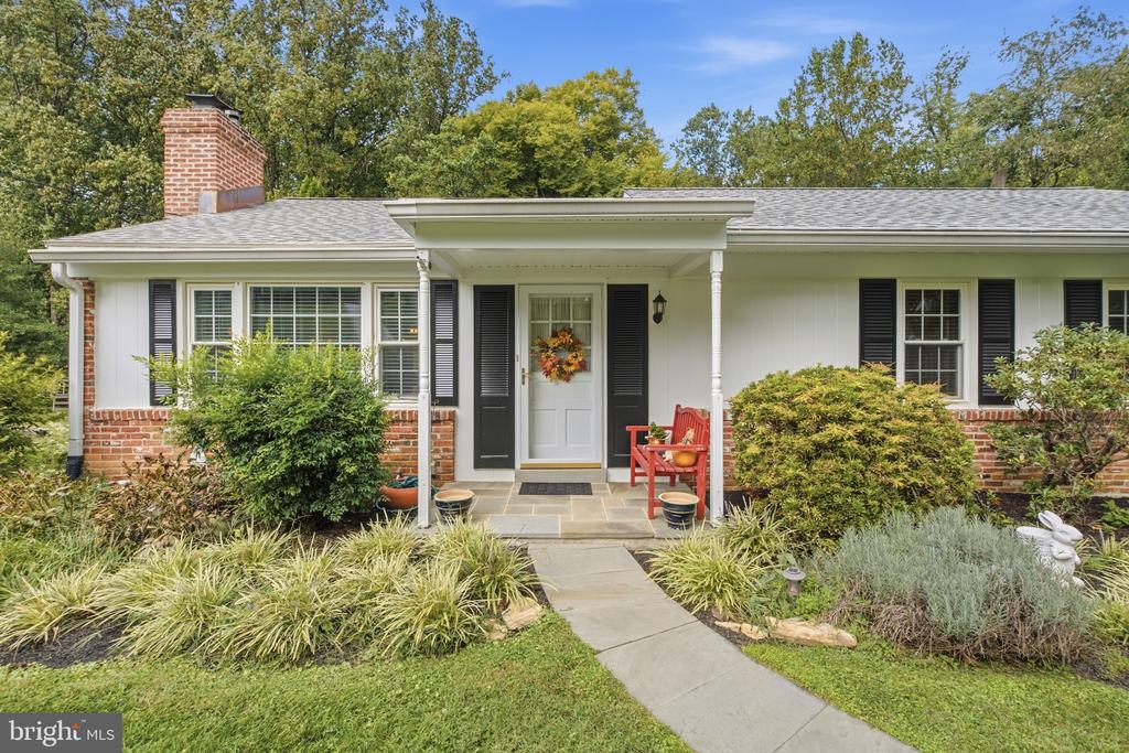 144 BROOKSIDE ROAD