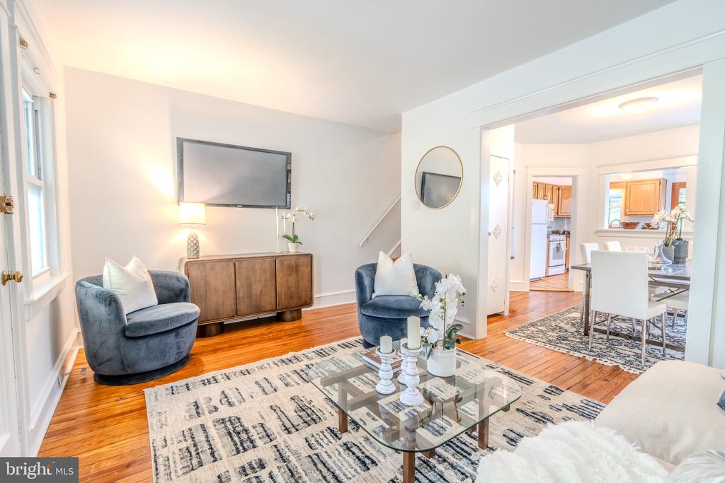 1429 LAWRENCE ROAD