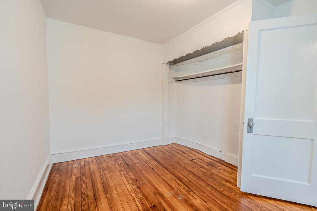 1429 LAWRENCE ROAD