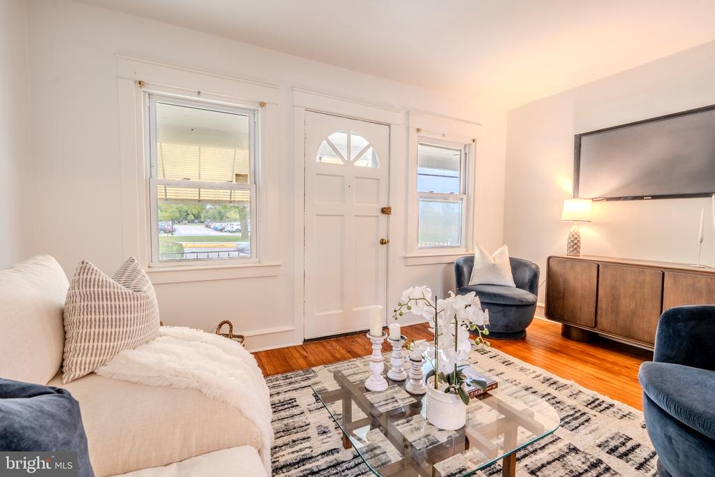 1429 LAWRENCE ROAD