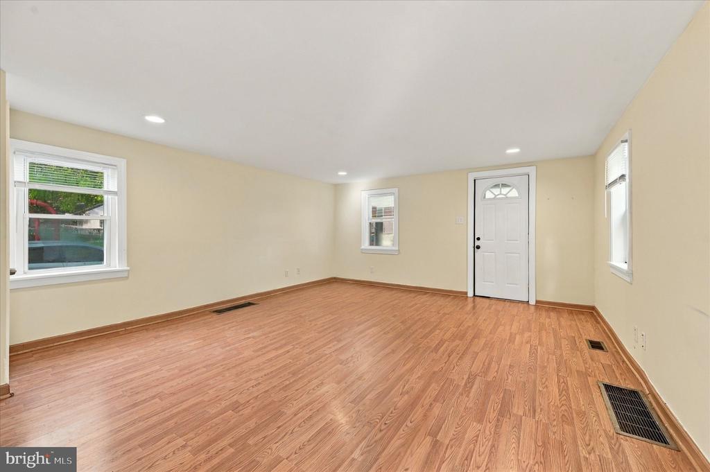 225 BROOK STREET