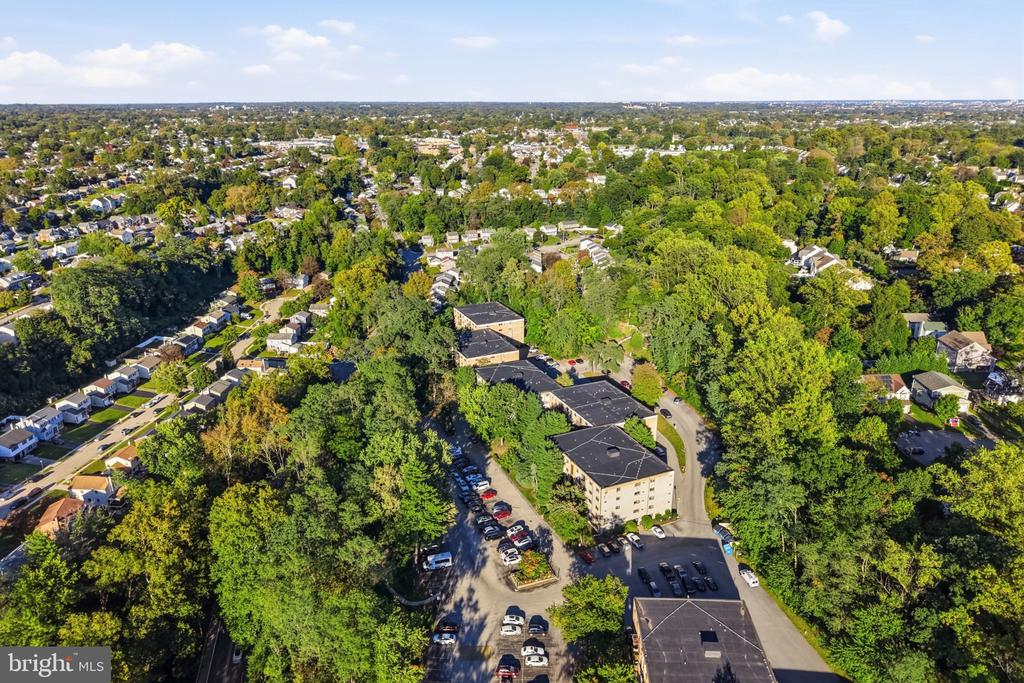 400 GLENDALE ROAD Unit: I-33