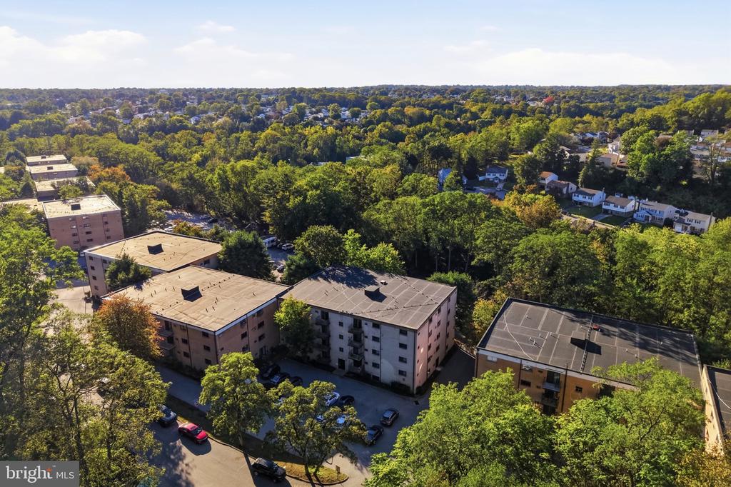 400 GLENDALE ROAD Unit: I-33