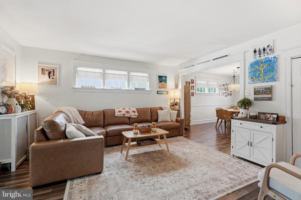 123 WILSON AVENUE