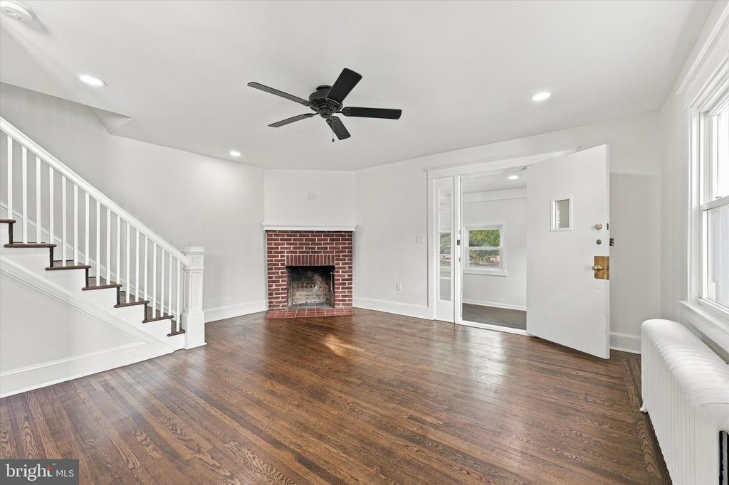 503 WOODLAND DRIVE