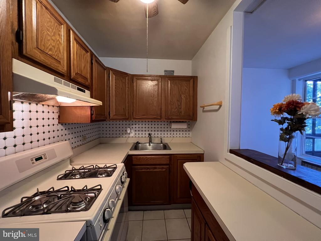 80 W BALTIMORE AVENUE Unit: C208