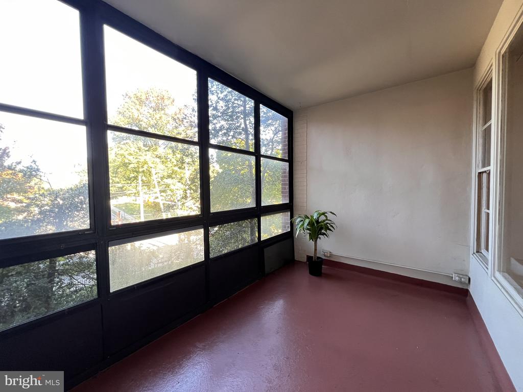 80 W BALTIMORE AVENUE Unit: C208
